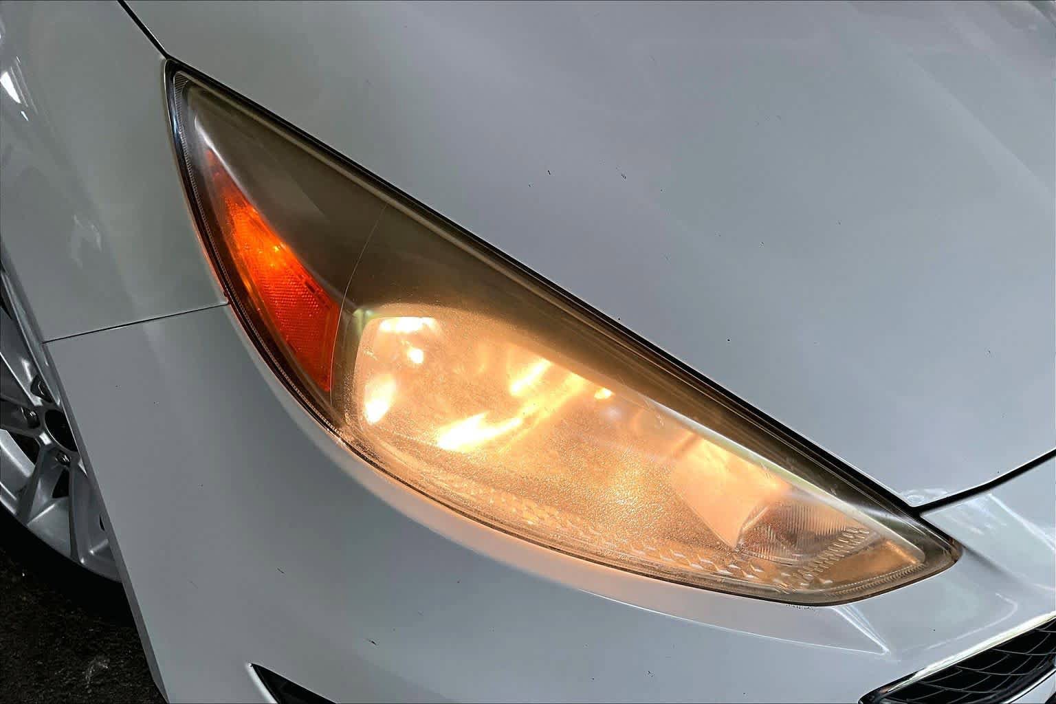 Used 2017 Ford Focus SE FWD image 27