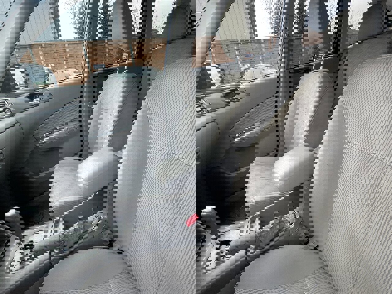 Used 2010 Subaru Forester 2.5X Premium image 10