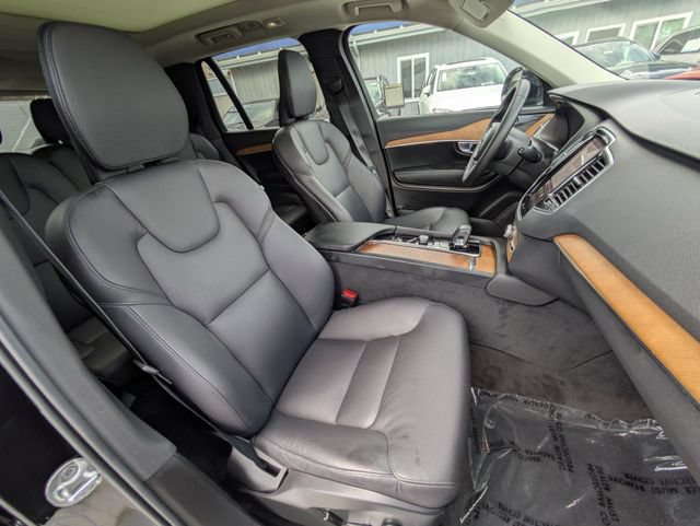 Certified 2023 Volvo XC90 T8 Plus AWD/4WD image 30