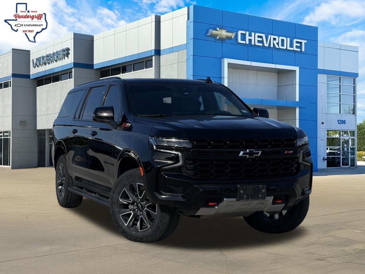 Used 2024 Chevrolet Suburban Z71 w/ Z71 Off-Road Package AWD/4WD image 1
