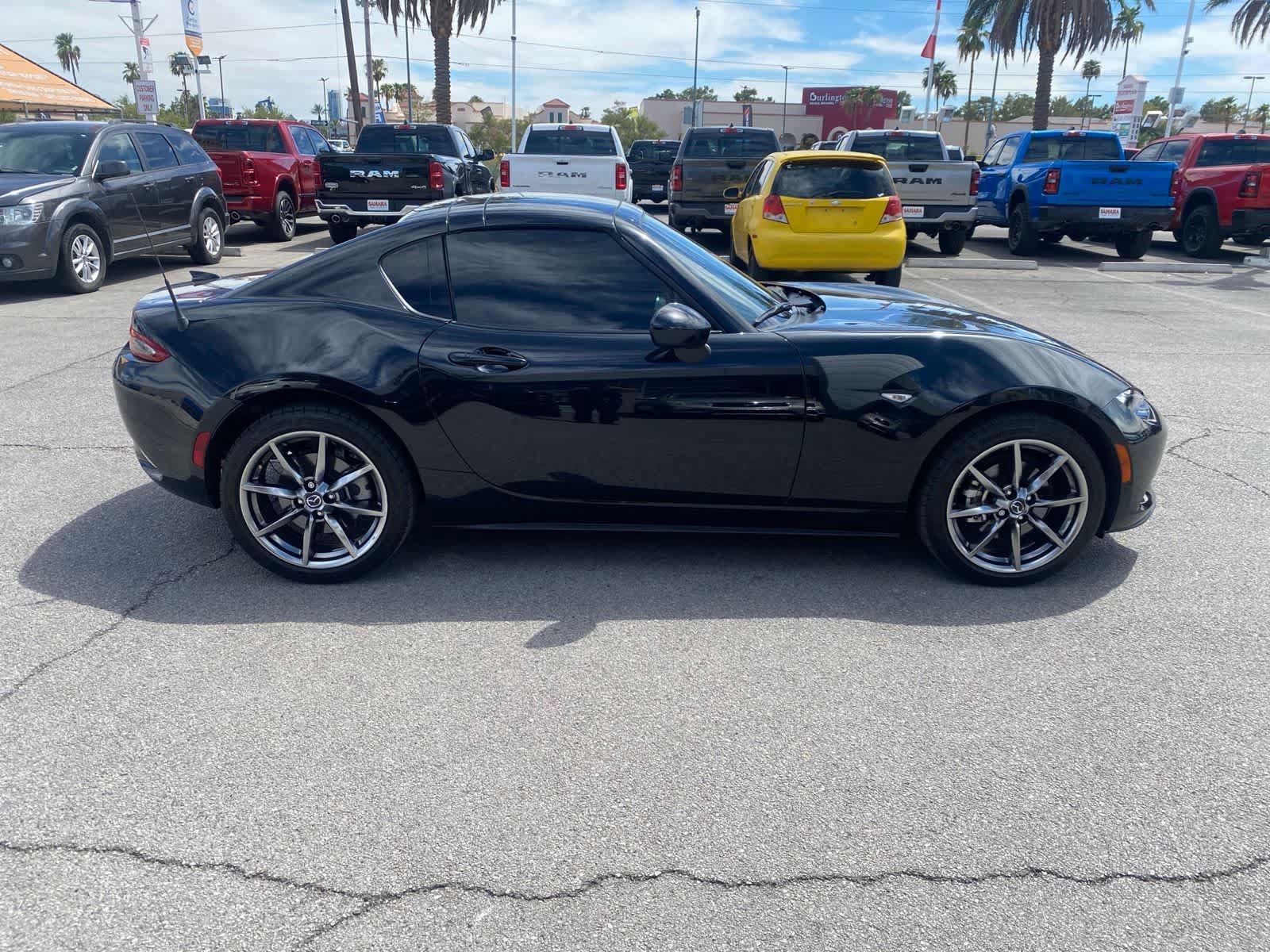 Used 2022 MAZDA MX-5 Miata RF Grand Touring RWD image 4