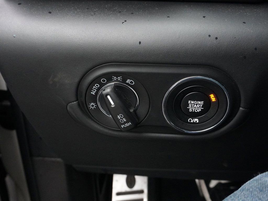 Used 2019 Maserati Levante S GranSport image 37