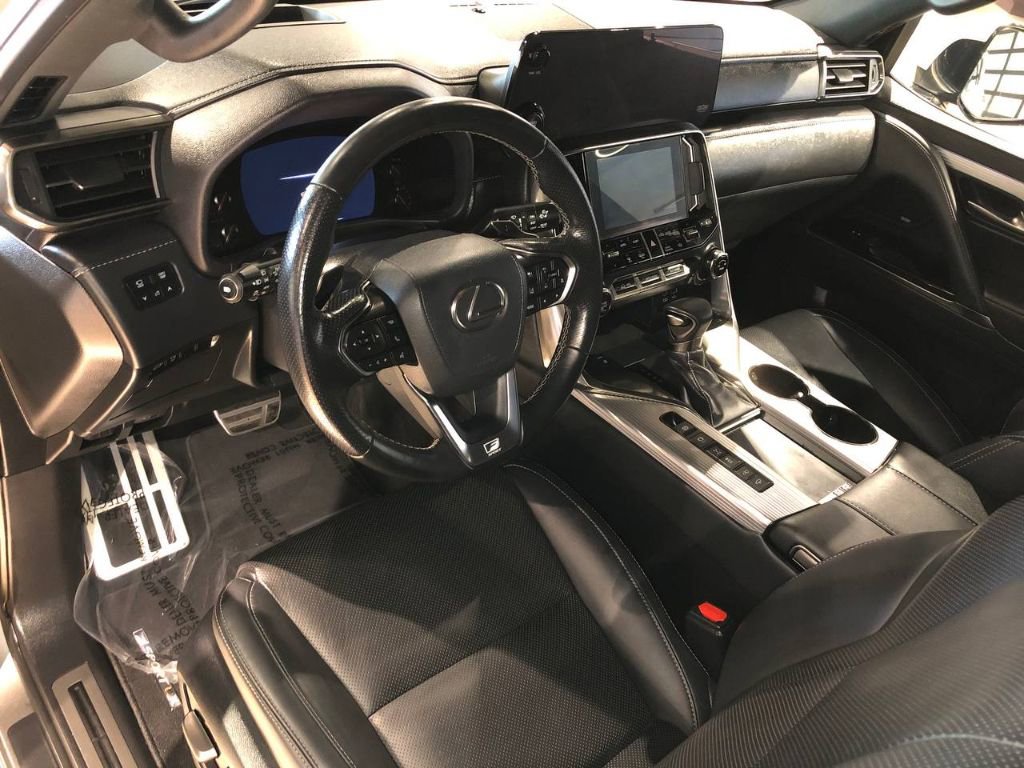 Used 2024 Lexus LX 600 F Sport image 20