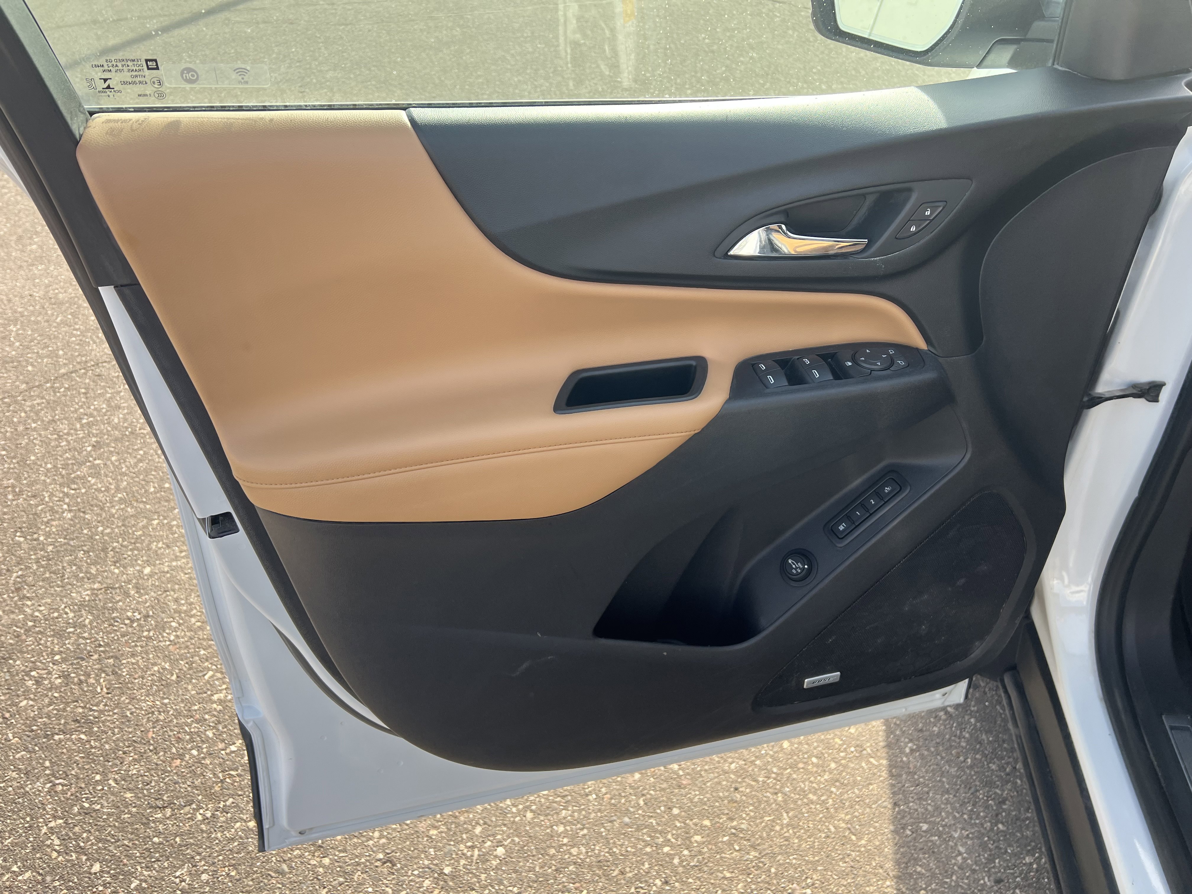 Used 2020 Chevrolet Equinox Premier image 15