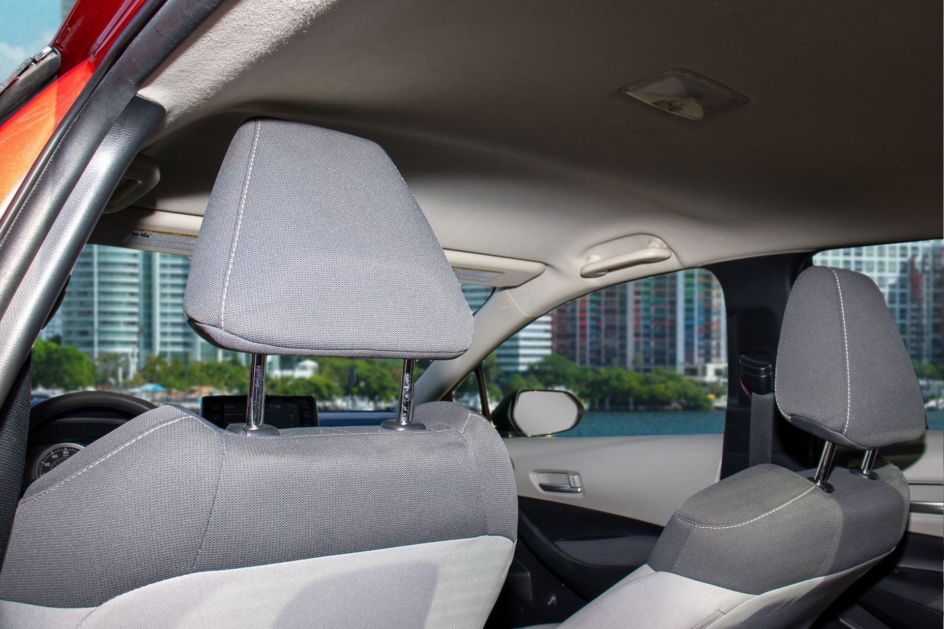 Used 2020 Toyota Corolla LE image 17