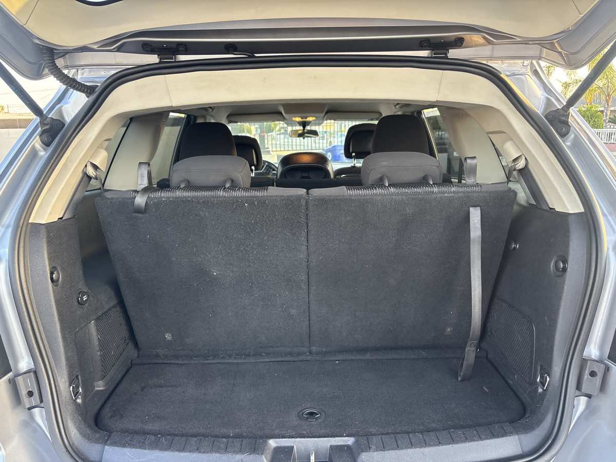 Used 2018 Dodge Journey SE w/ Blacktop Package FWD image 11