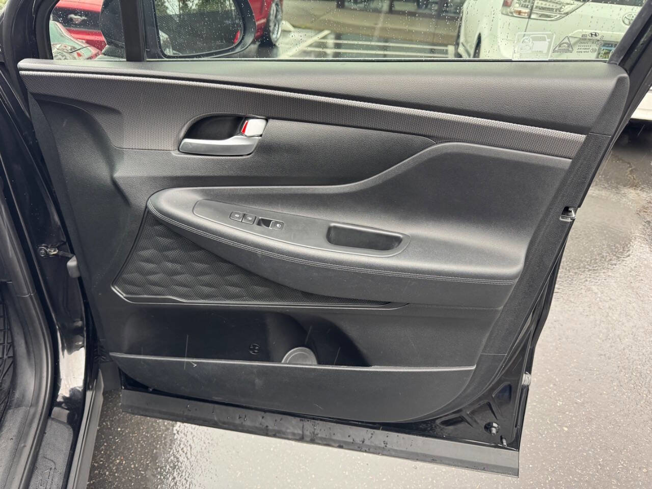 Used 2019 Hyundai Santa Fe SE image 16