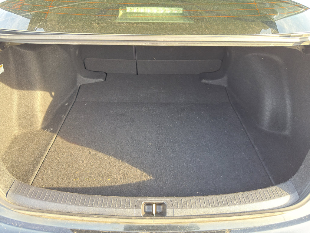 Used 2022 Toyota Corolla LE FWD image 6