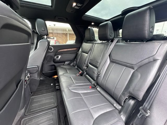 Used 2019 Land Rover Discovery HSE AWD/4WD image 17