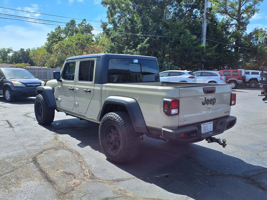 Used 2020 Jeep Gladiator Sport image 4