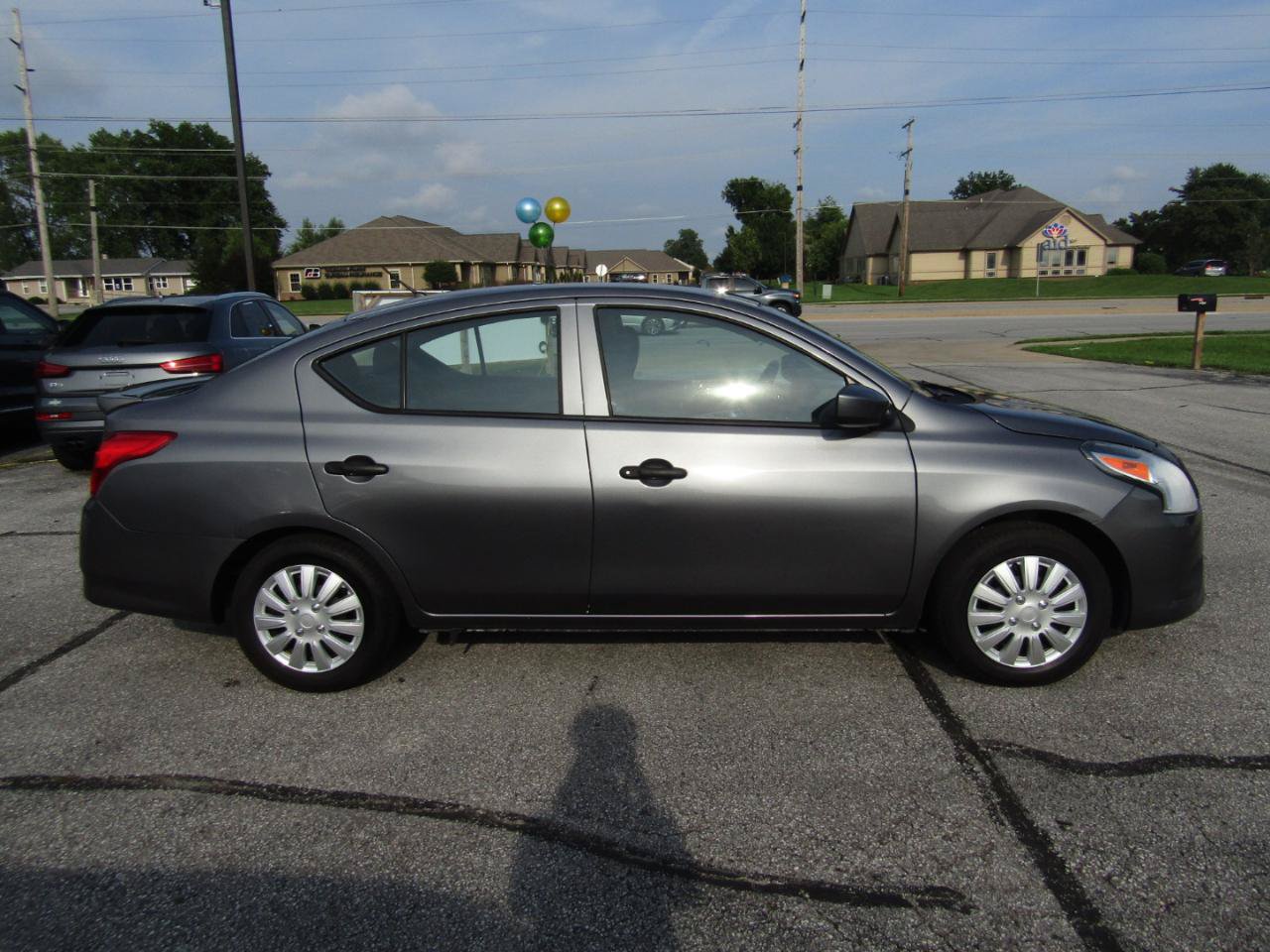 Used 2018 Nissan Versa S Plus FWD image 9