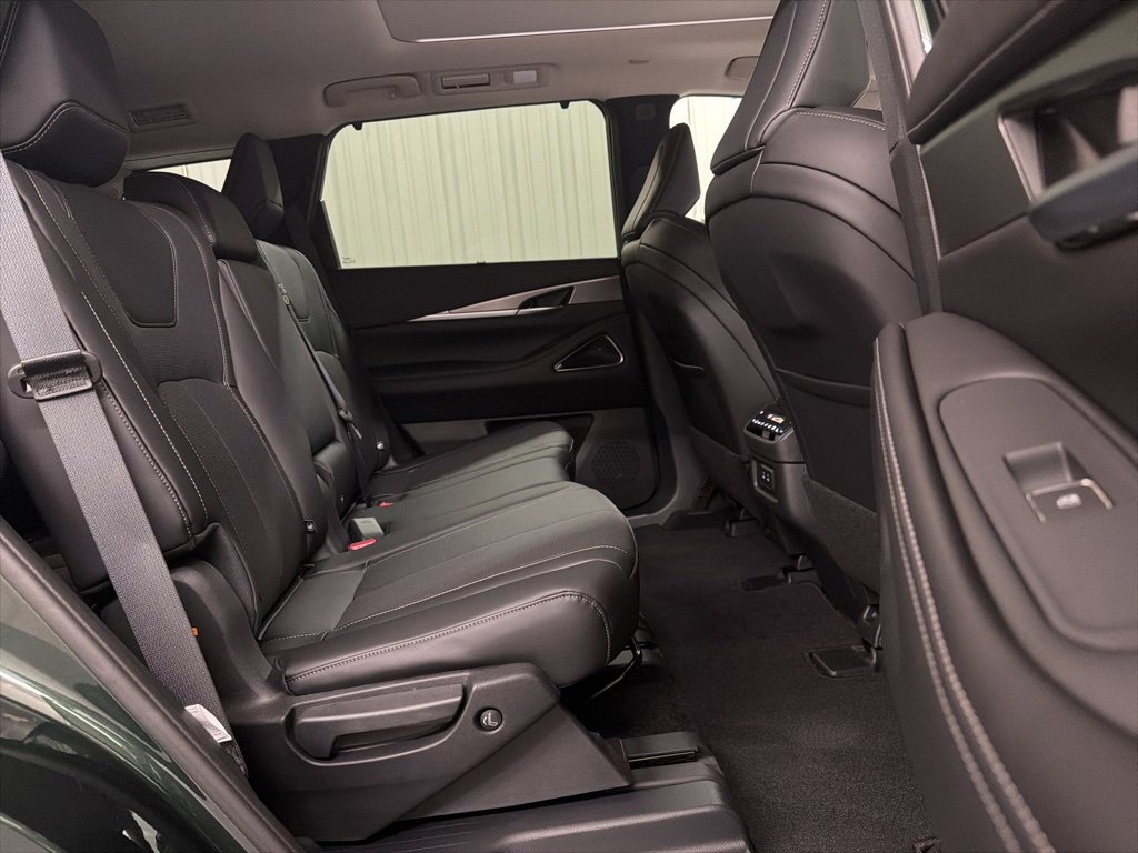 New 2026 INFINITI QX60 Luxe image 37