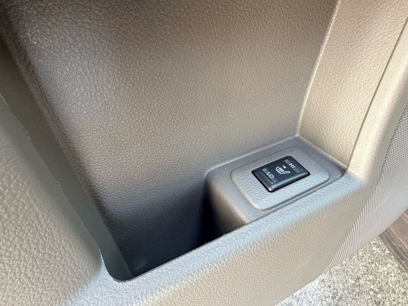 Used 2010 Nissan Murano LE w/ Navigation Pkg image 17