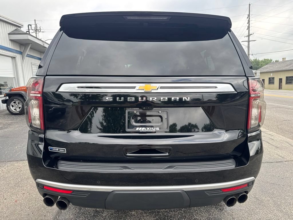 Used 2023 Chevrolet Suburban High Country w/ LPO, Illumination Package AWD/4WD image 6