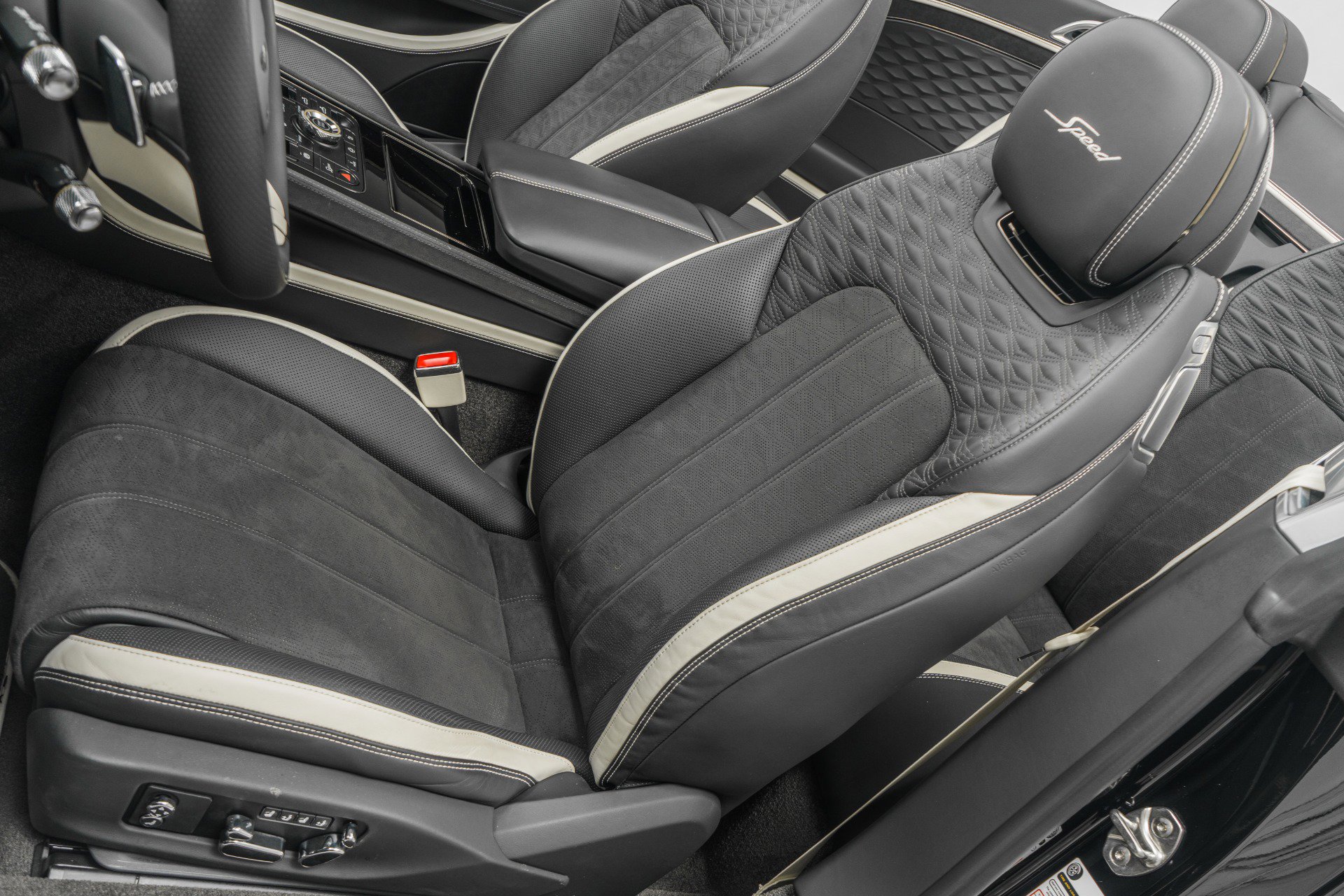 Used 2025 Bentley Continental GT Speed image 26