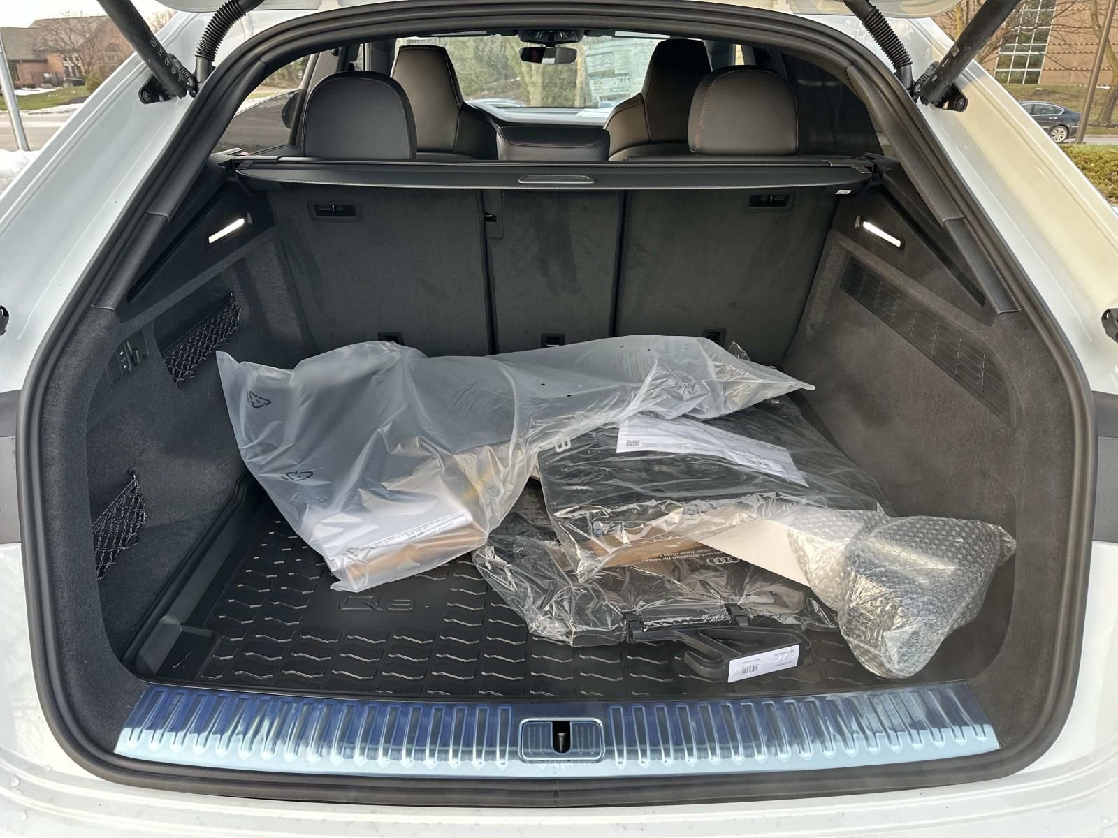 New 2026 Audi Q8 Prestige AWD/4WD image 9