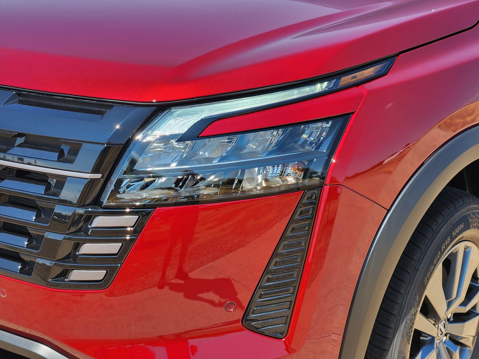 New 2026 Nissan Pathfinder SV FWD image 9