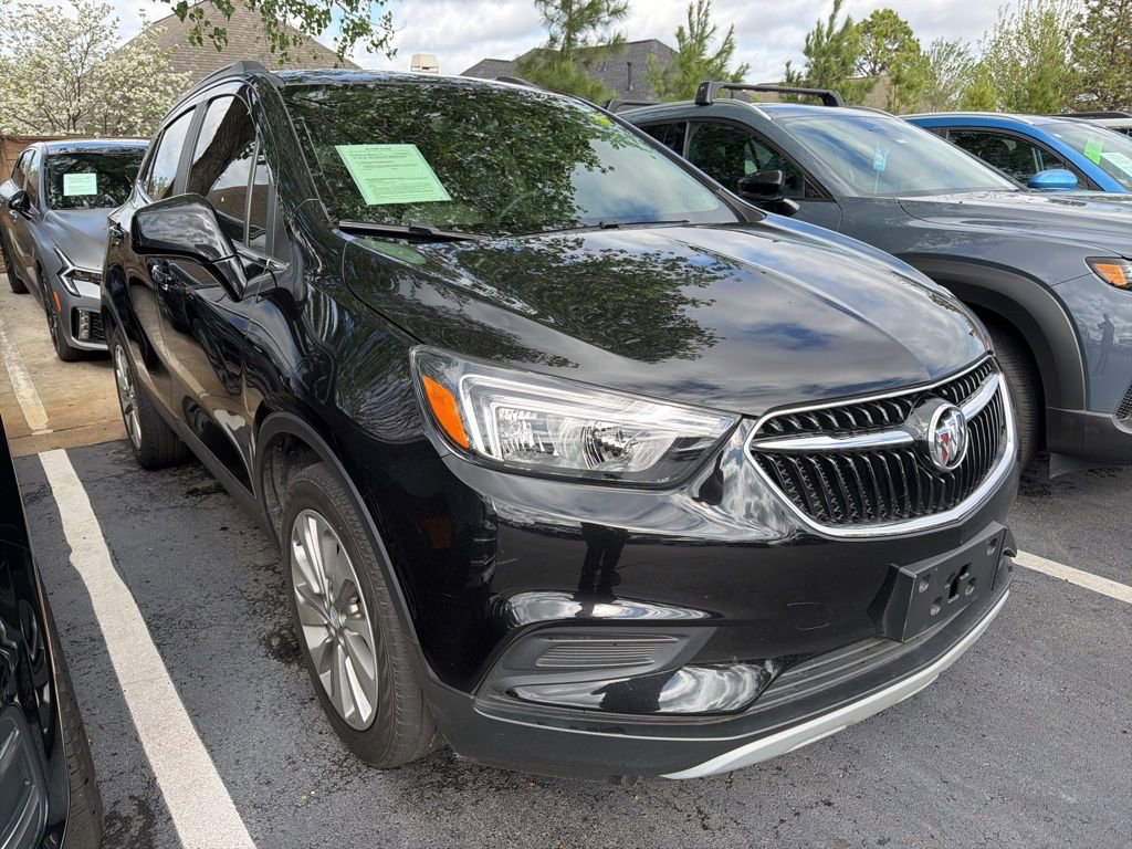 Used 2020 Buick Encore Preferred image 2