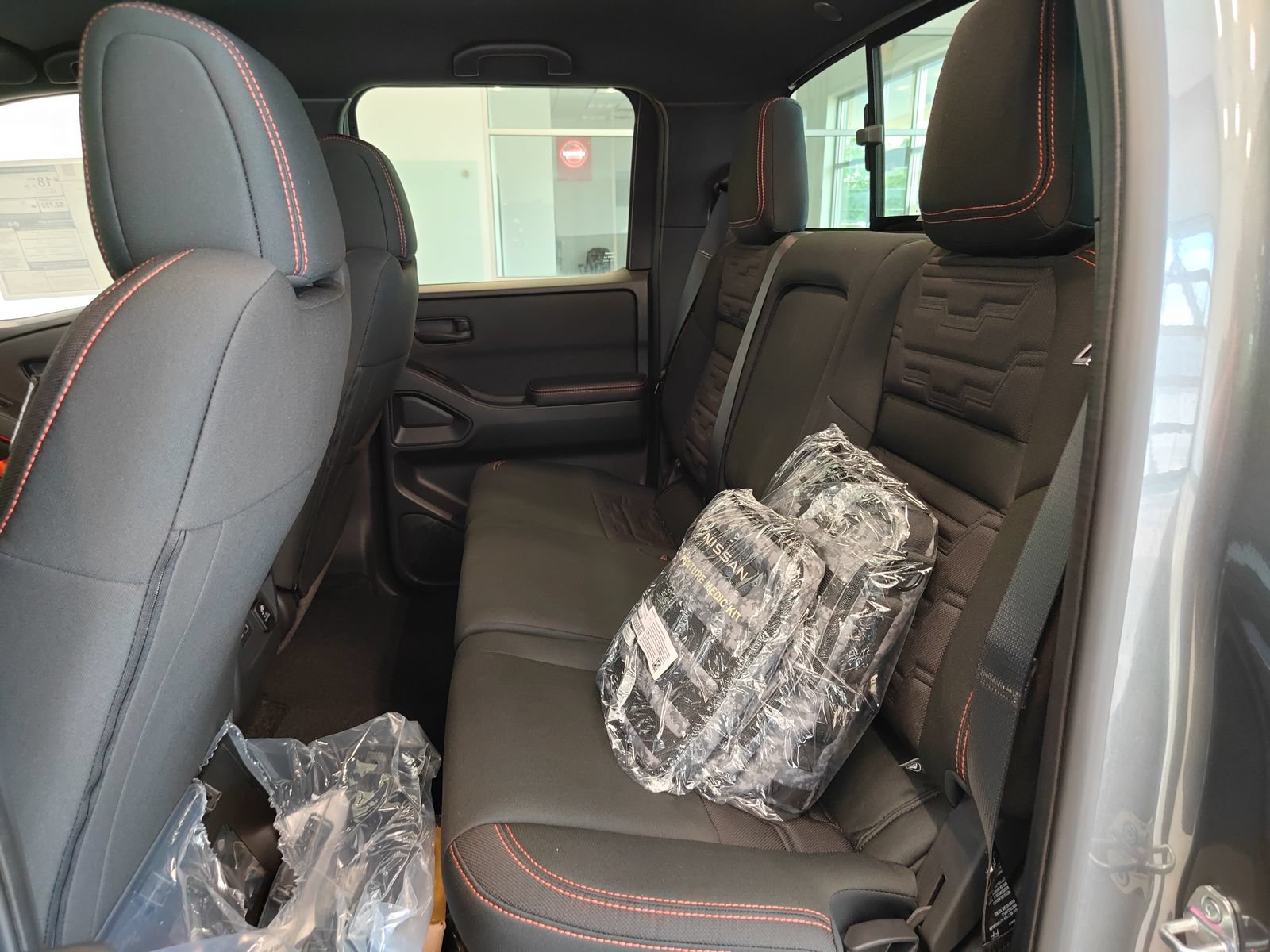 New 2026 Nissan Frontier PRO-4X w/ Pro-4x Convenience Package AWD/4WD image 12