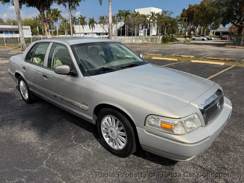 Used 2010 Mercury Grand Marquis LS image 2