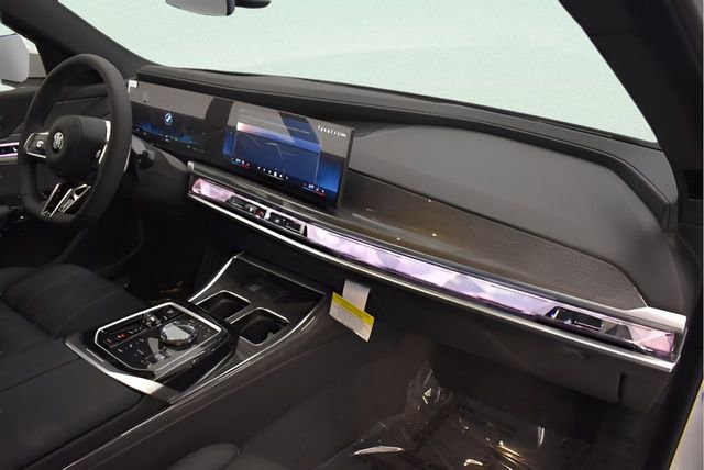 New 2026 BMW 740i xDrive AWD/4WD image 12