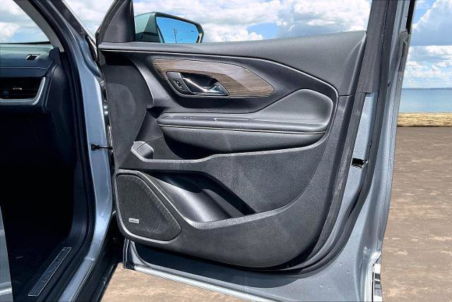 Used 2024 GMC Terrain Denali w/ Denali Premium Package image 28