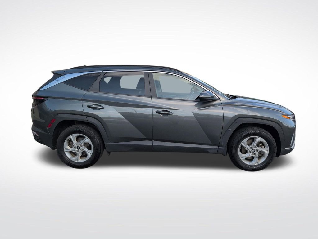 Certified 2022 Hyundai Tucson SEL w/ Winter Package AWD/4WD image 8