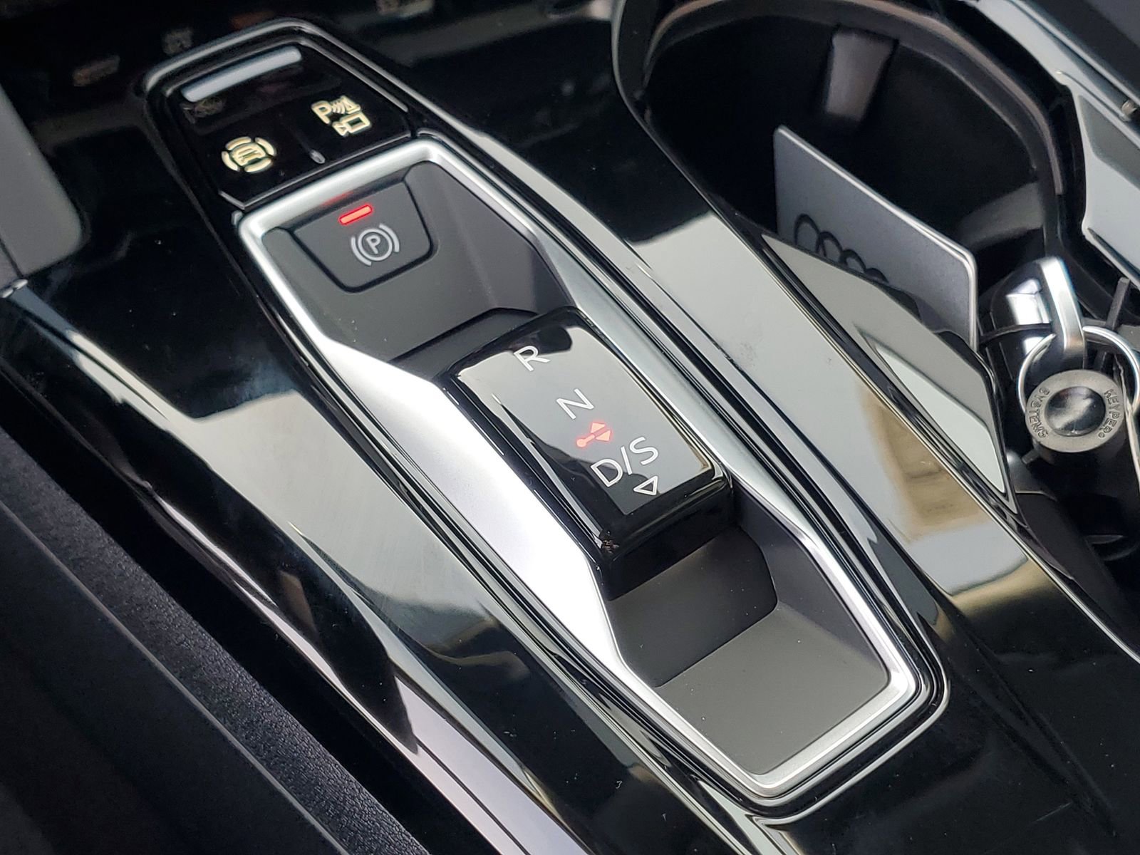 New 2025 Audi Q5 Premium Plus image 30