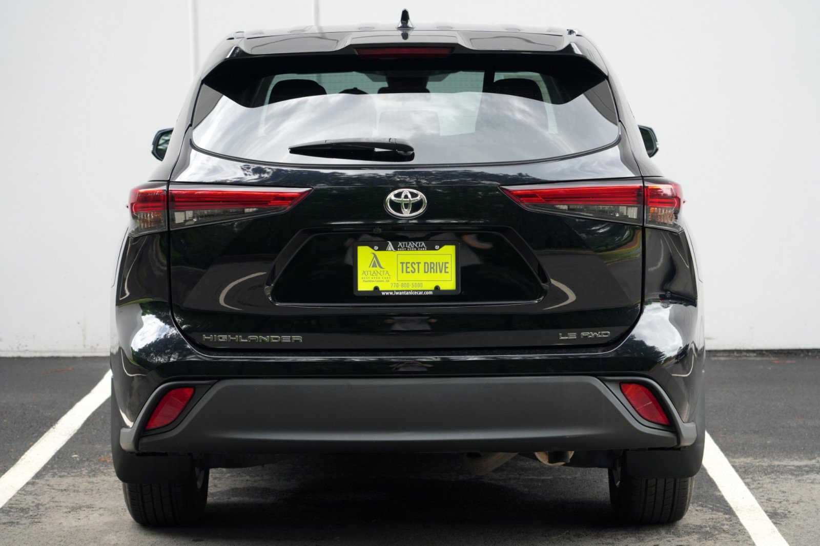 Used 2021 Toyota Highlander LE AWD/4WD image 47