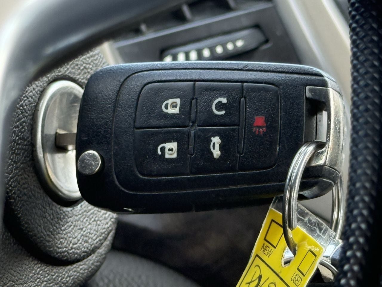 Used 2013 Buick Verano FWD image 23