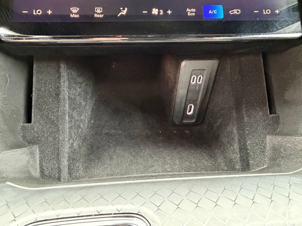 Used 2024 Jeep Wagoneer Launch Edition AWD/4WD image 27