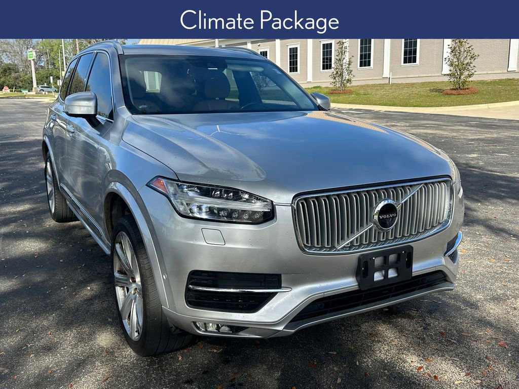 Used 2016 Volvo XC90 T6 Inscription w/ Vision Package image 5