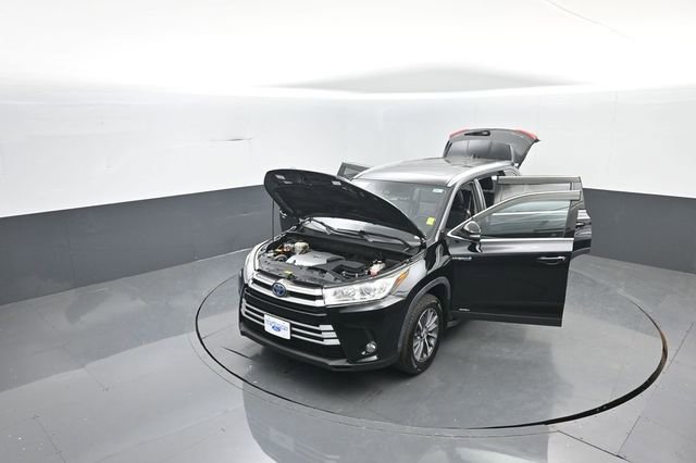 Used 2019 Toyota Highlander XLE image 36