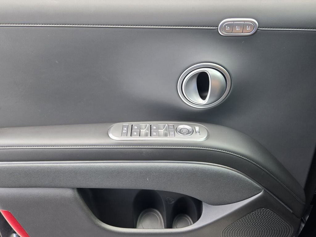 Used 2026 Hyundai Palisade Calligraphy image 30