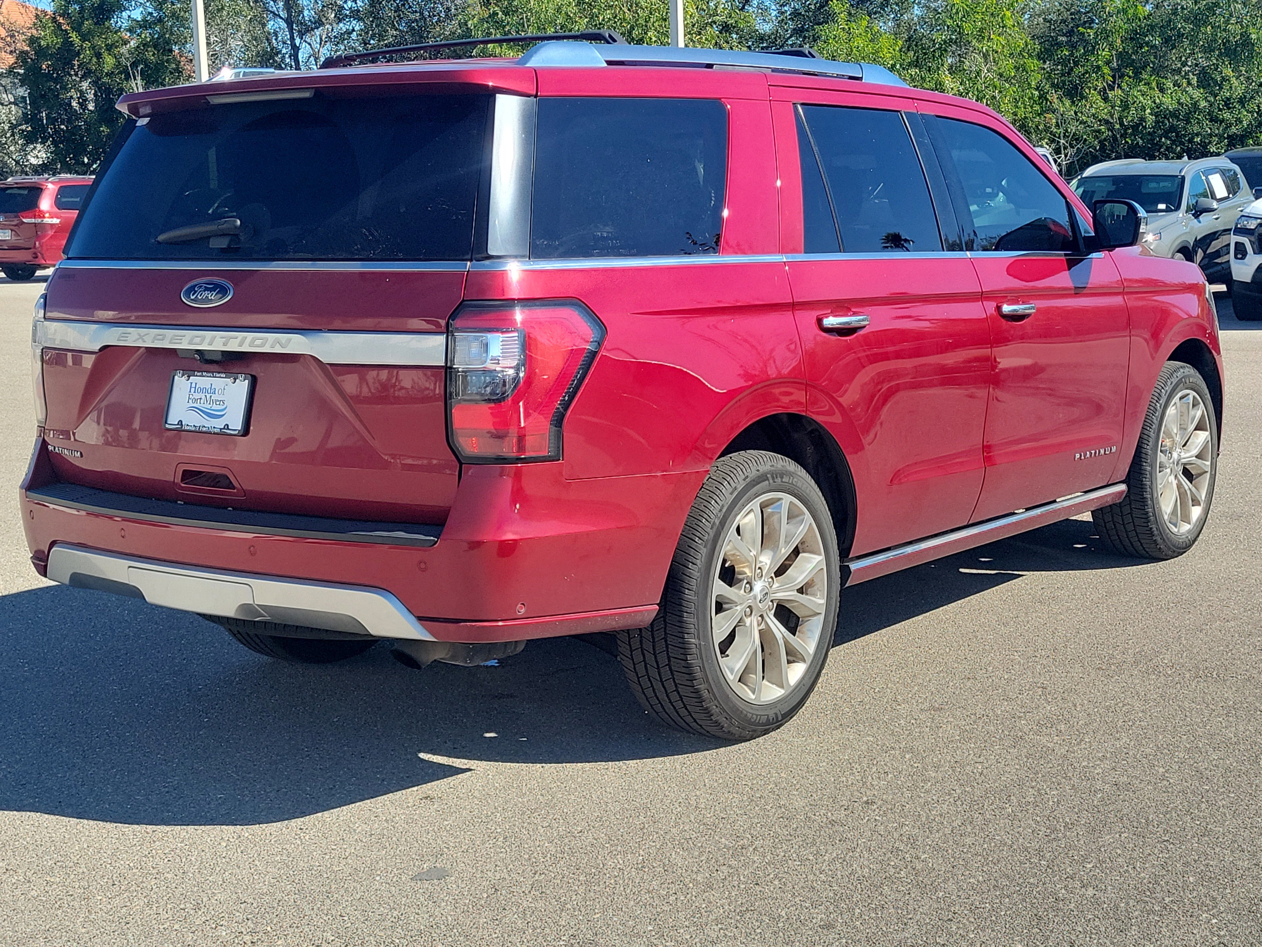 Used 2019 Ford Expedition Platinum image 6