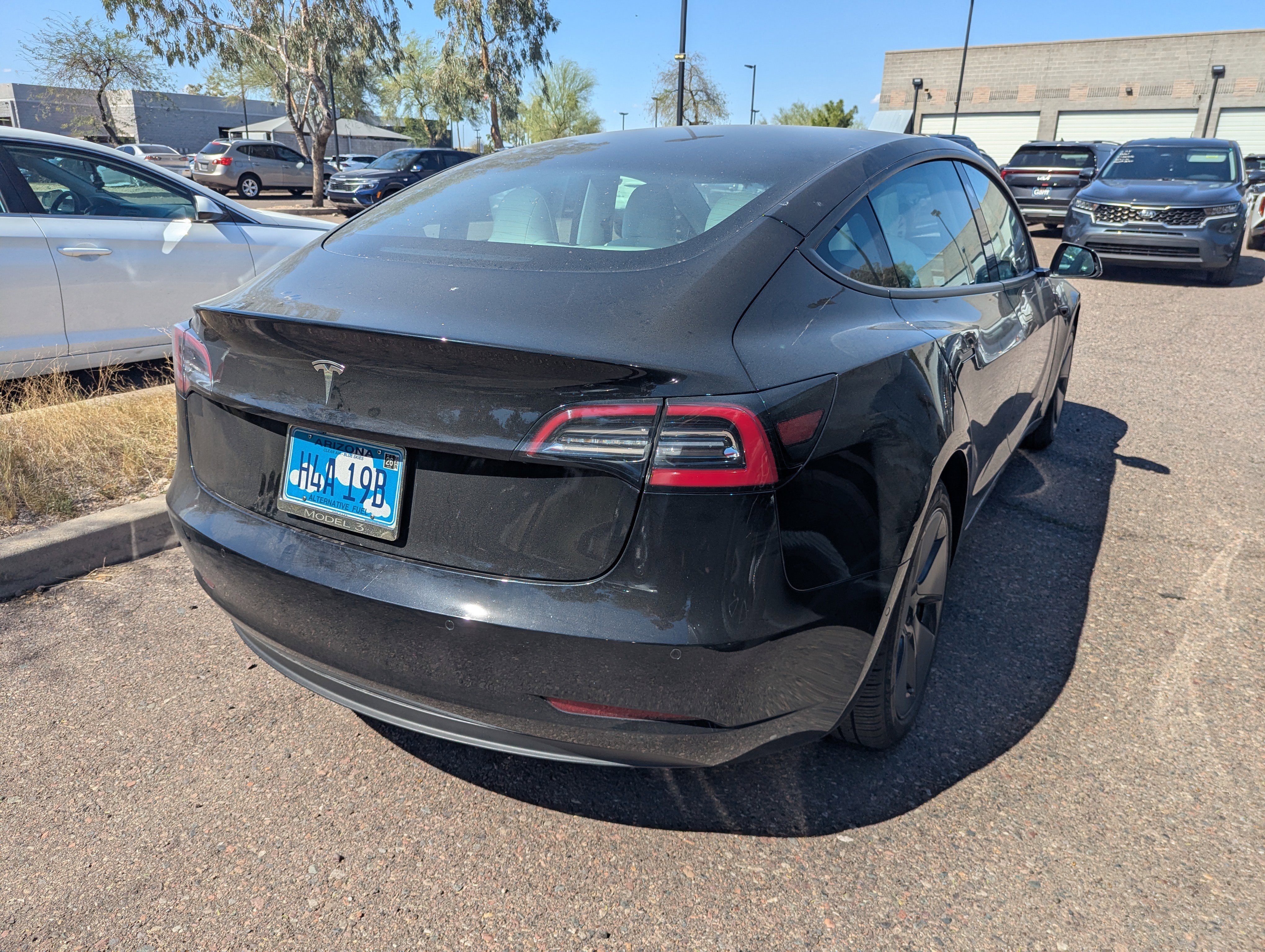Used 2021 Tesla Model 3 Standard Range Plus image 3