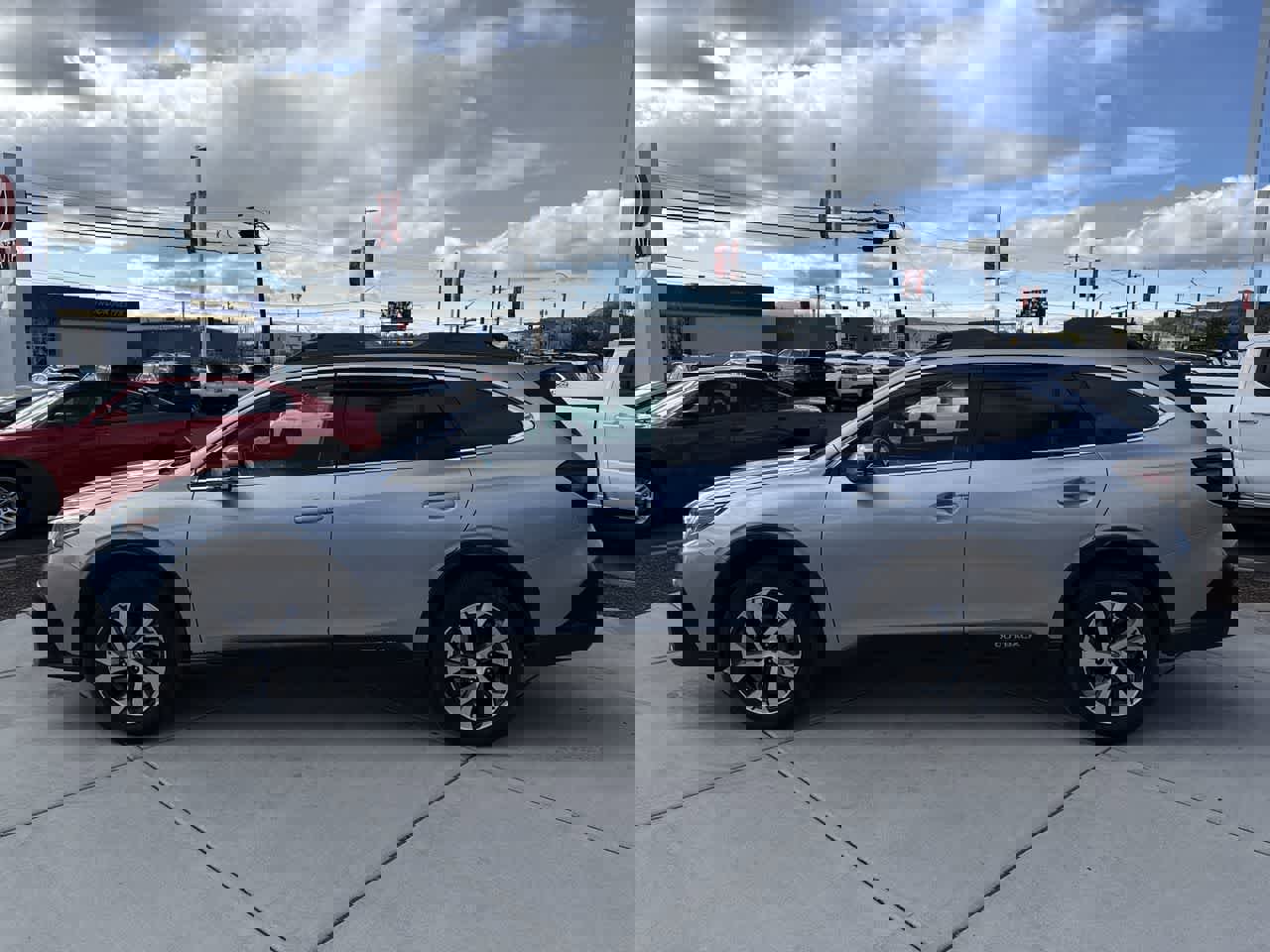 Used 2020 Subaru Outback Limited XT image 2