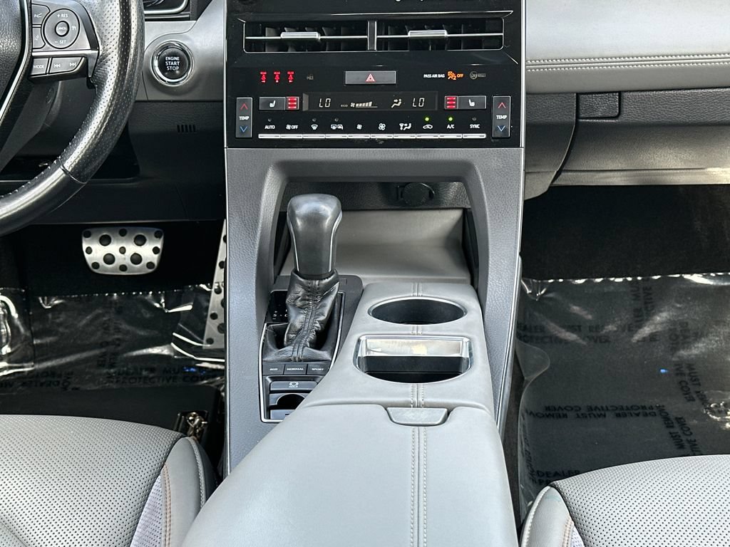 Used 2019 Toyota Avalon XSE w/ Carpet Mat Package FWD image 16