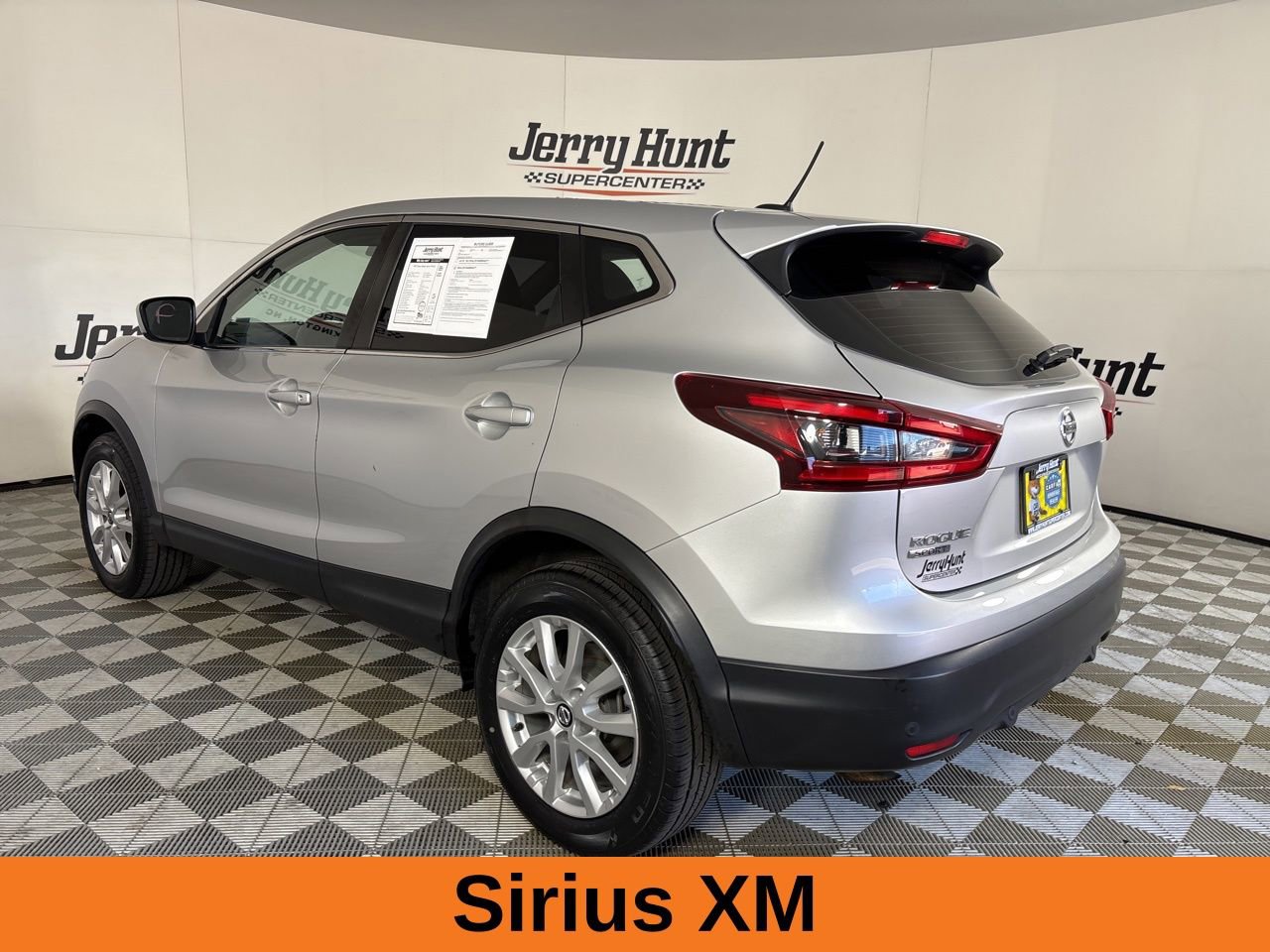 Used 2022 Nissan Rogue Sport S image 7