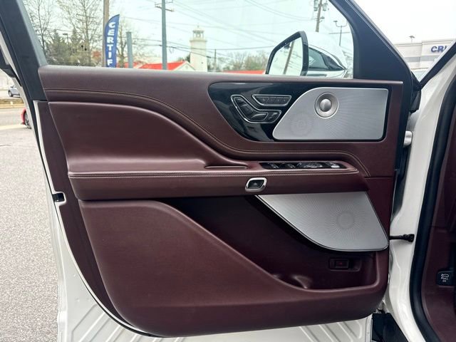 Used 2022 Lincoln Aviator Black Label w/ Dynamic Handling Package image 37