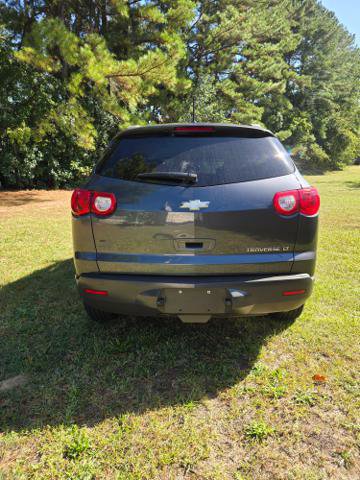 Used 2011 Chevrolet Traverse LT image 6