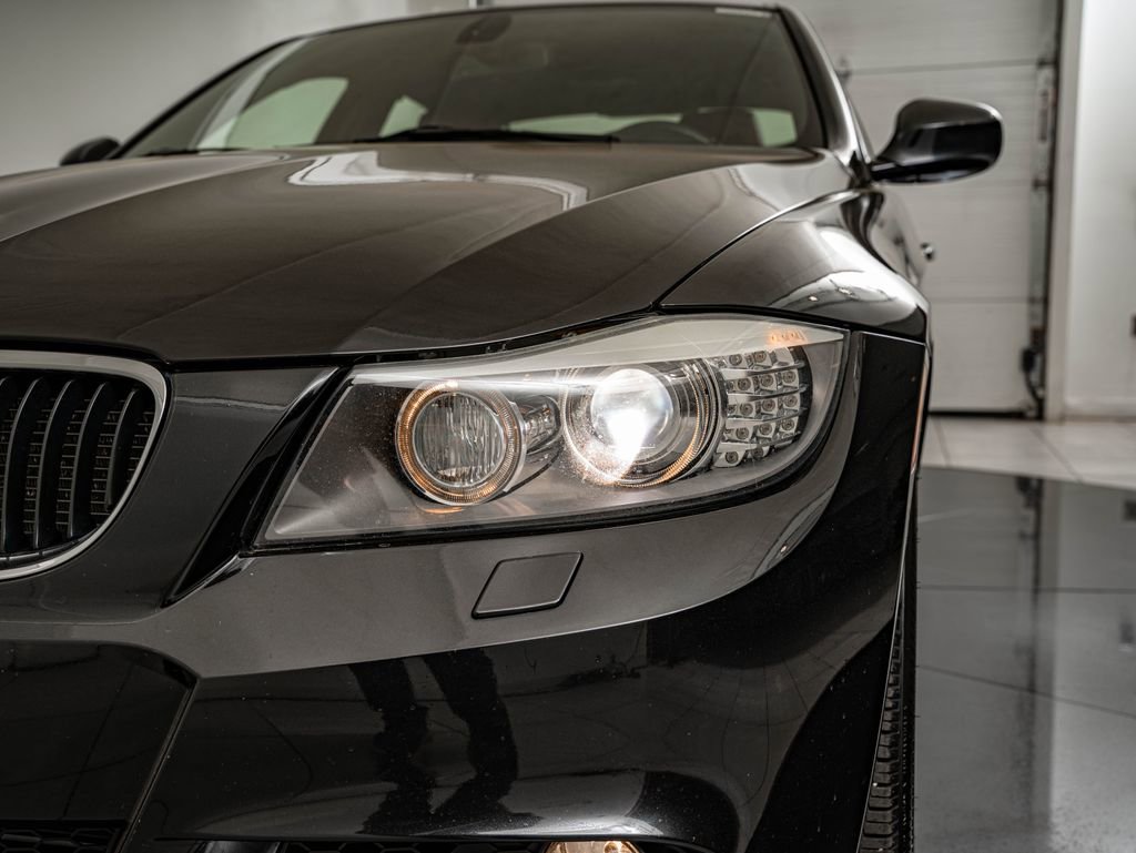 Used 2011 BMW 328i xDrive Sedan image 13