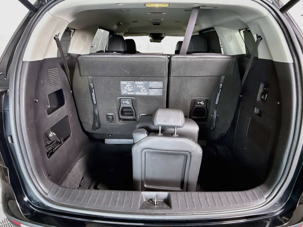 Used 2022 Kia Carnival SX FWD image 31