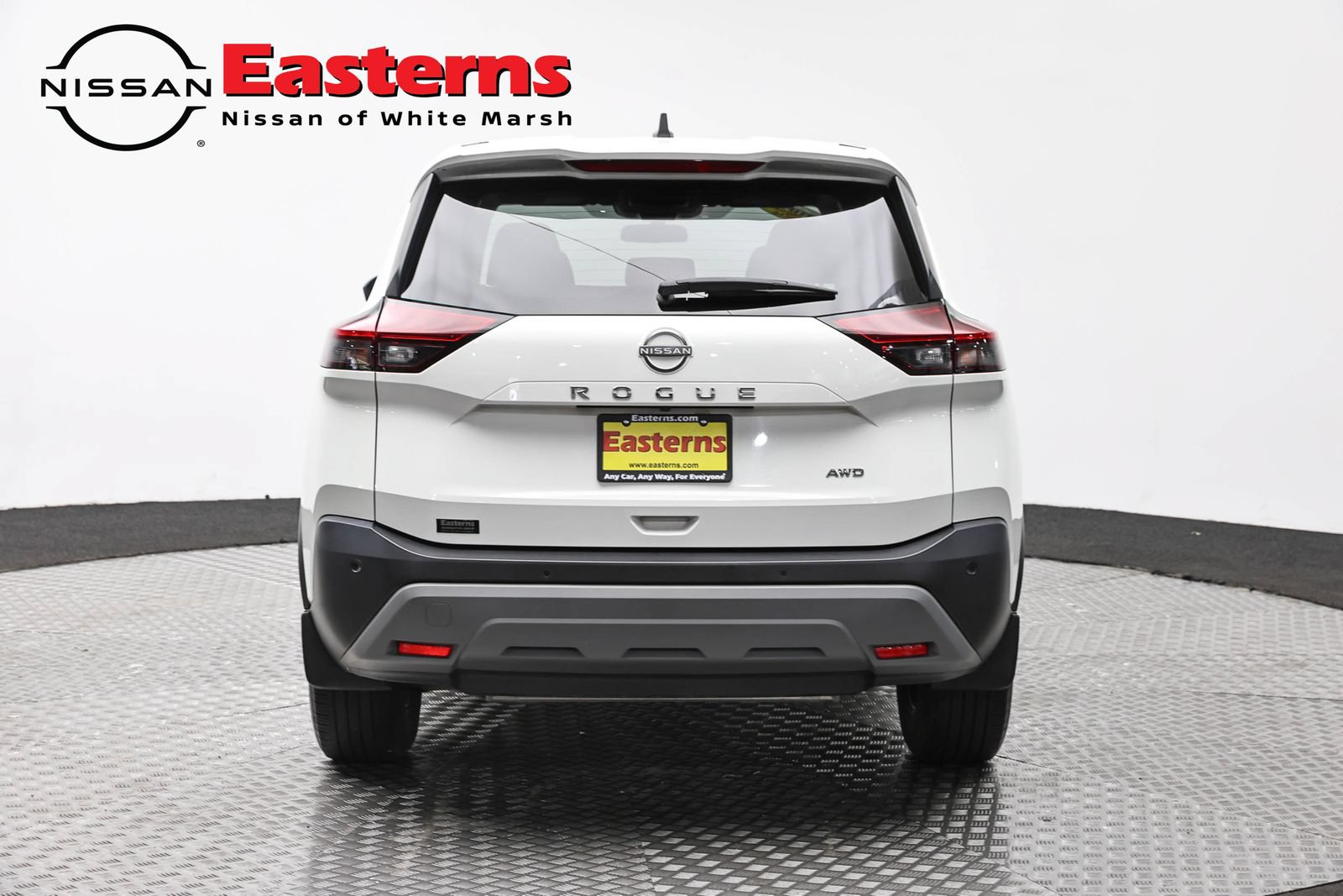 Used 2023 Nissan Rogue S AWD/4WD image 6