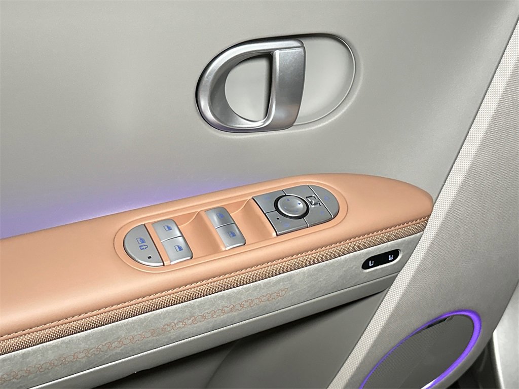 Used 2024 Hyundai Ioniq 5 Limited image 22