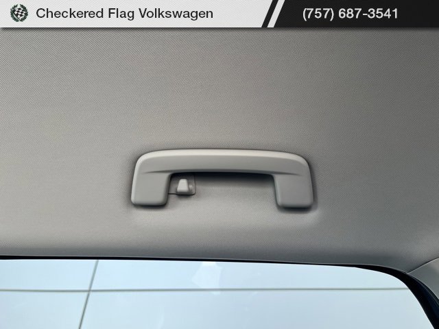 New 2025 Volkswagen Taos SE image 50