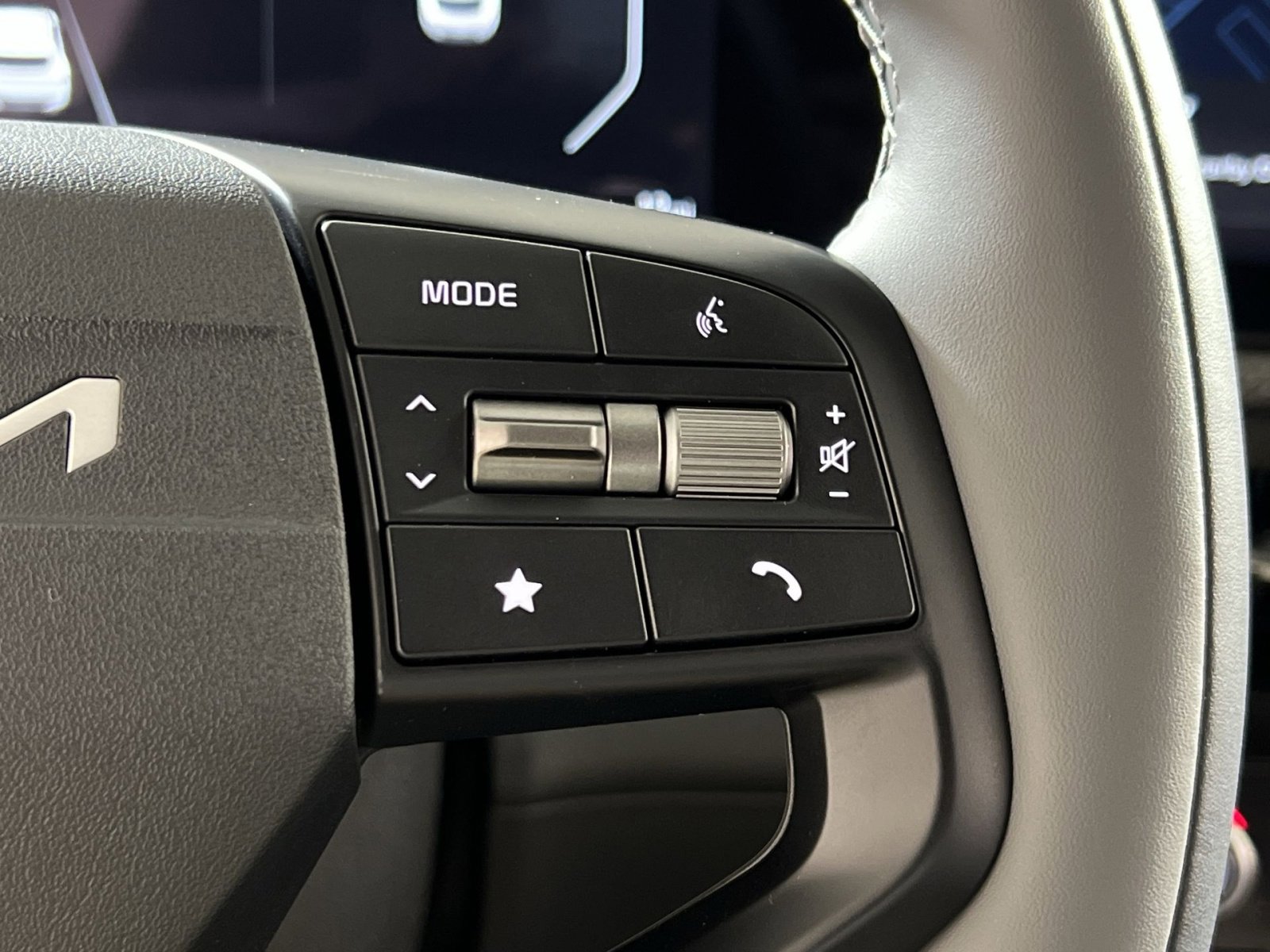 New 2025 Kia EV6 Wind image 28