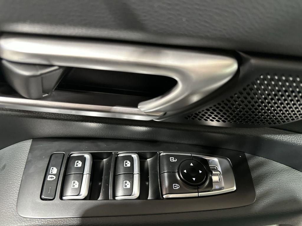 New 2025 Kia Telluride S image 12