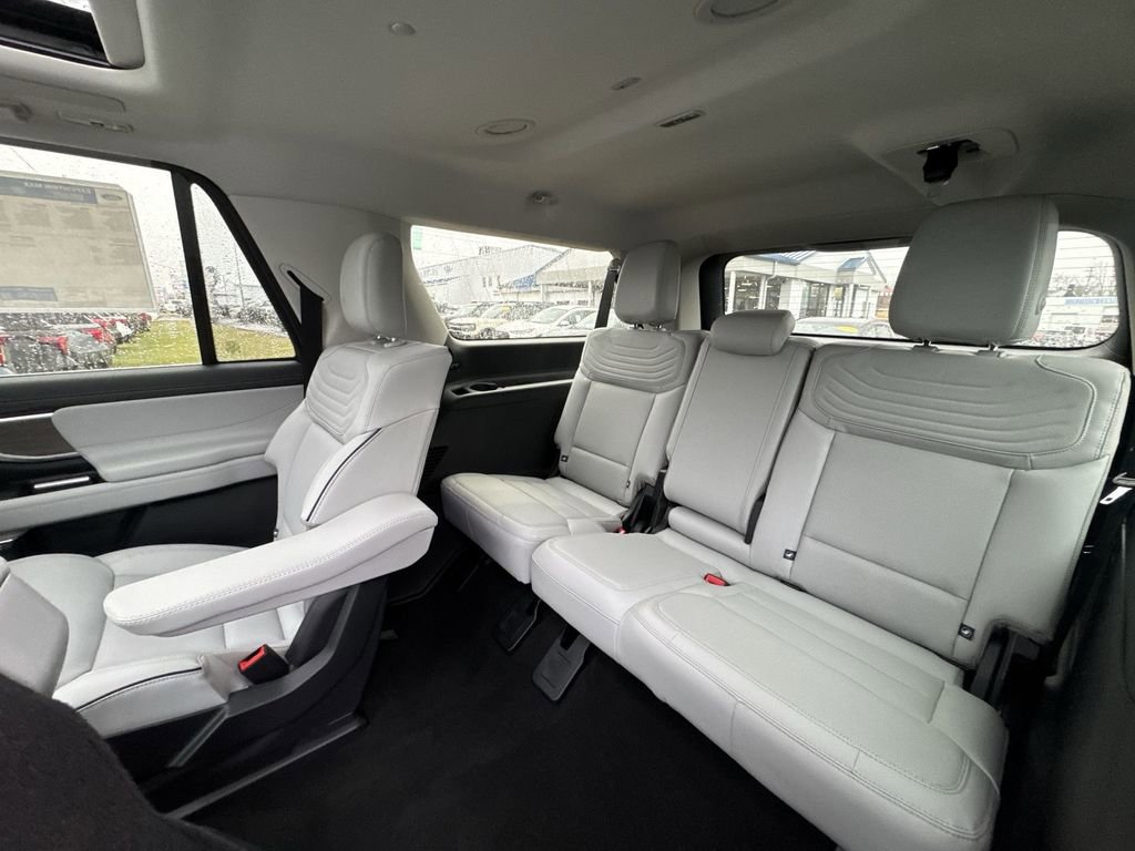 New 2026 Ford Expedition Max Platinum w/ Platinum Ultimate Package AWD/4WD image 24