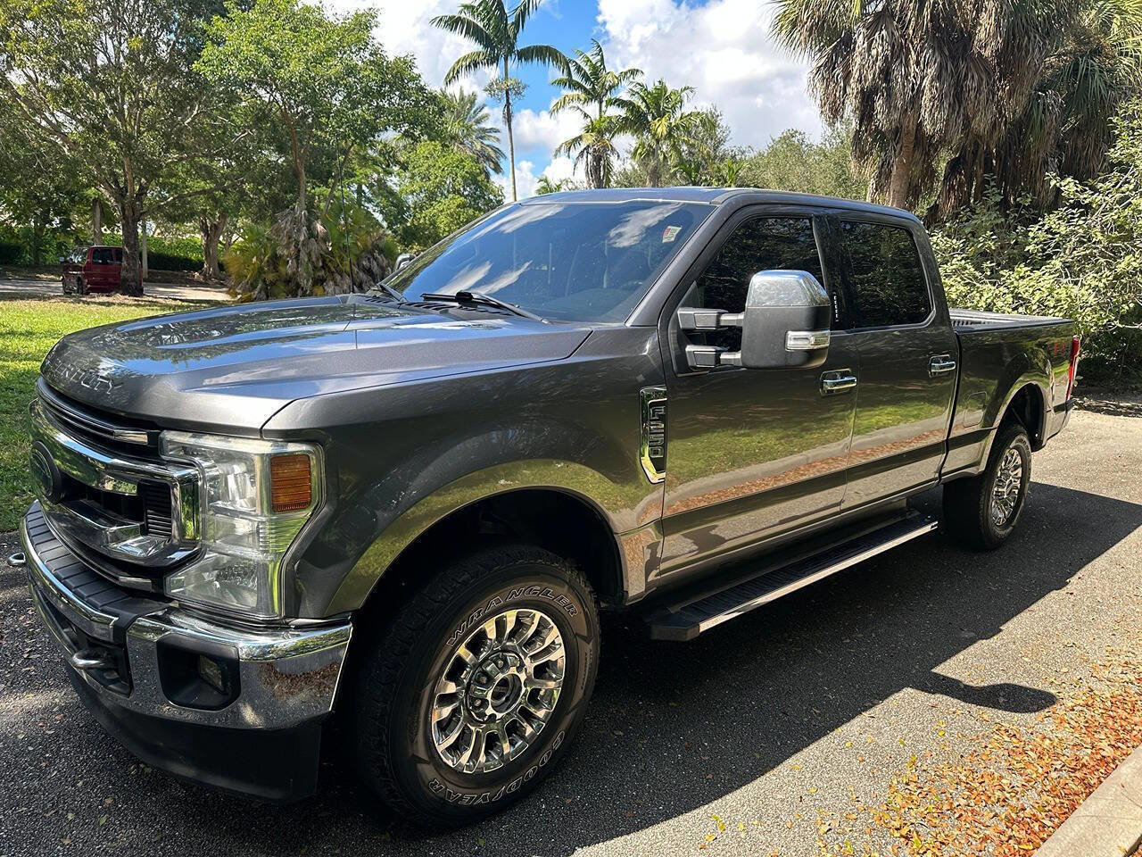 Used 2021 Ford F250 XLT w/ XLT Premium Package image 4